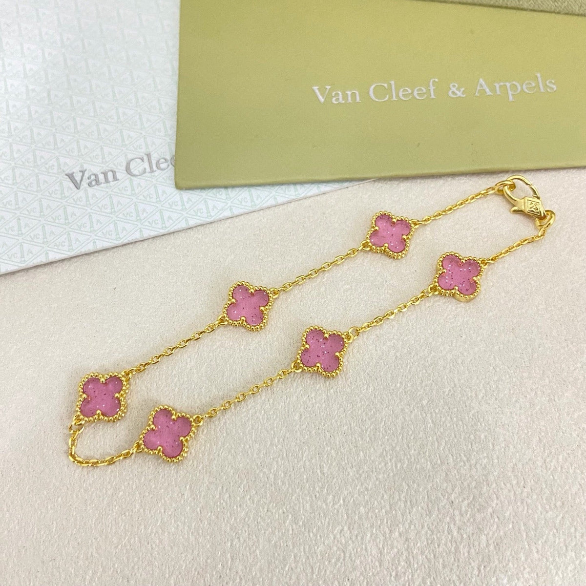 [⭐Aura]2026 NEW CLOVER 6 MOTIF BUBBLE PINK ENAMEL BRACELET