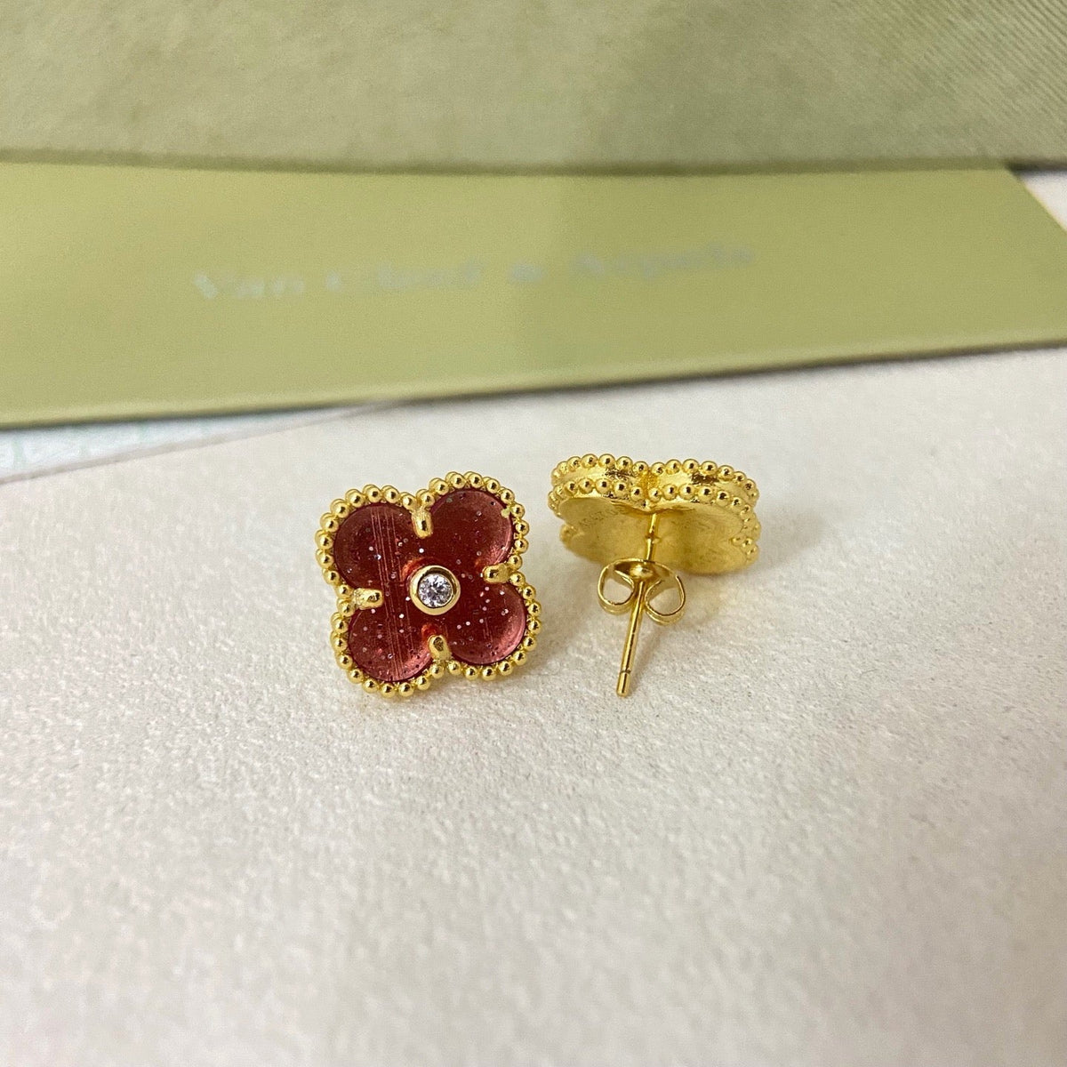 [⭐Aura]2026 NEW  CLOVER 1 MOTIFPINK ENAMEL STUD EARRINGS WITH DIAMONDS