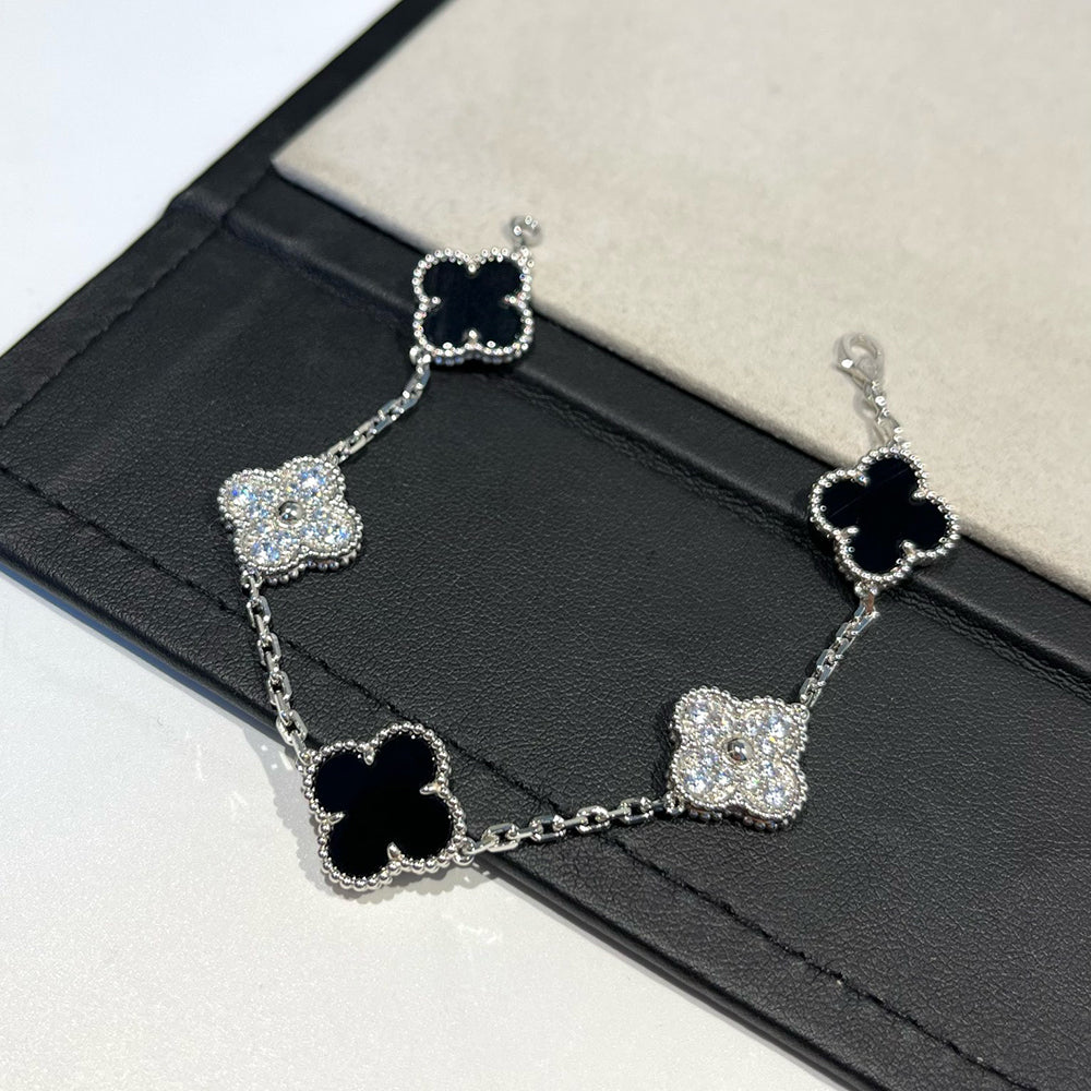 [⭐Aura] CLOVER 5 MOTIF ONYXS BRACELET COLLECTION