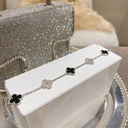 [⭐Aura] CLOVER 5 MOTIF ONYXS BRACELET COLLECTION