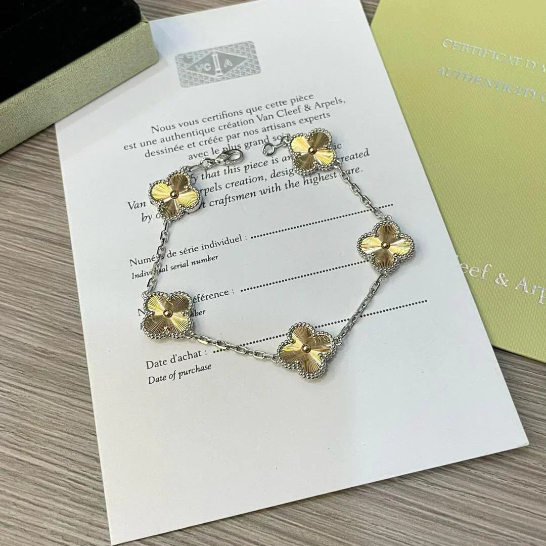 [⭐Aura] CLOVER 5 MOTIF LASER BRACELET COLLECTION