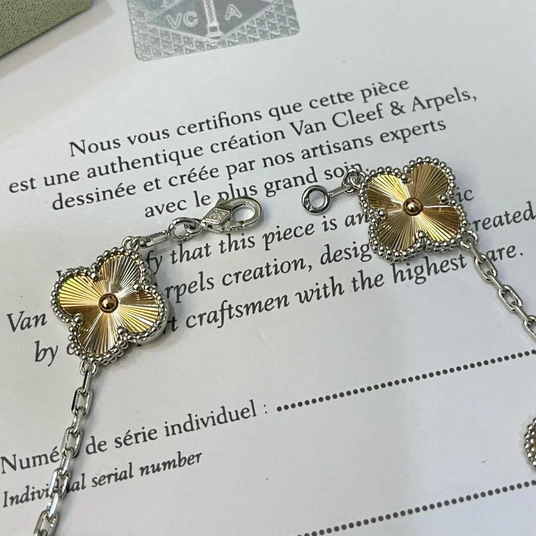 [⭐Aura] CLOVER 5 MOTIF LASER BRACELET COLLECTION