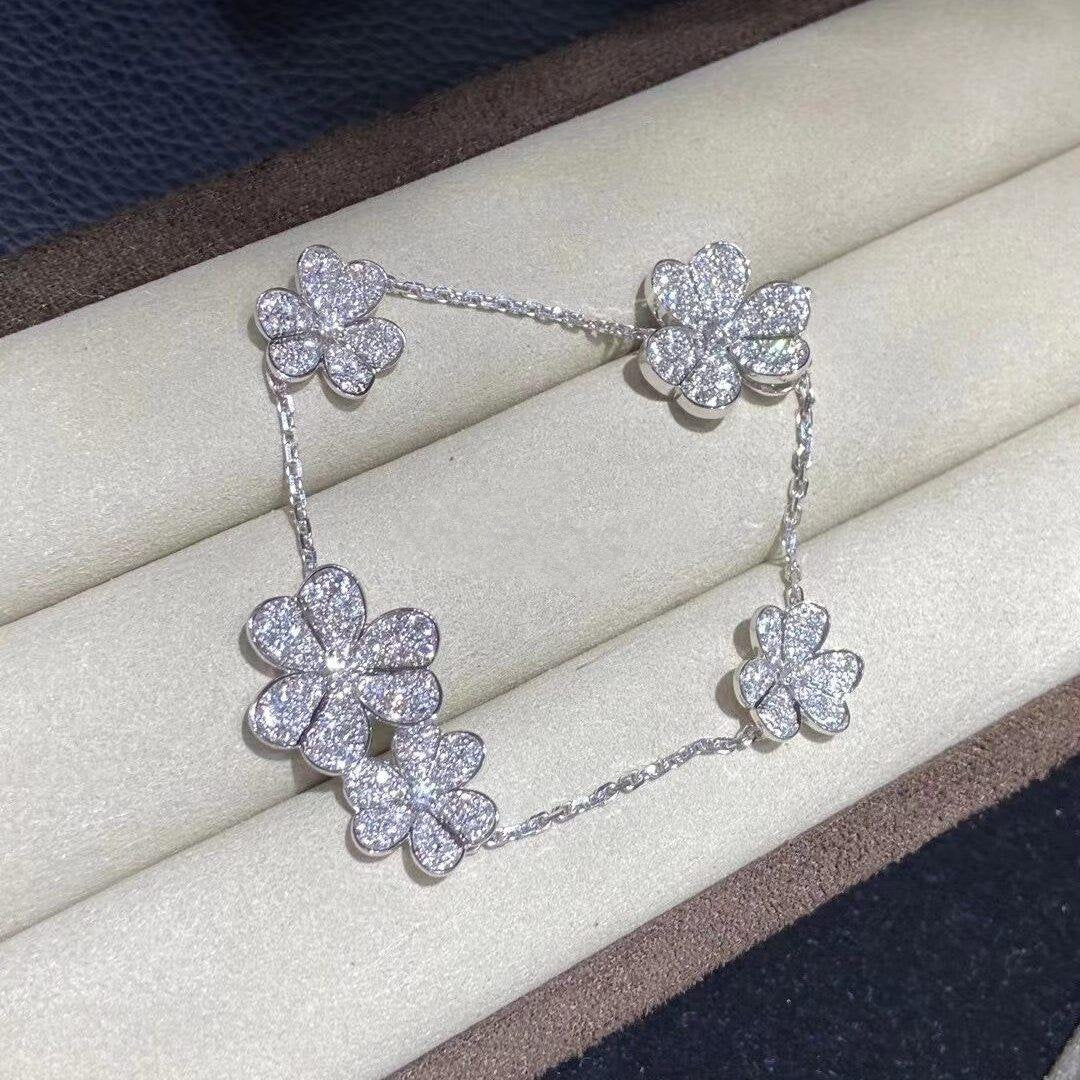 [⭐Aura]FRIVOLE SILVER 5 FLOWERS BRACELET