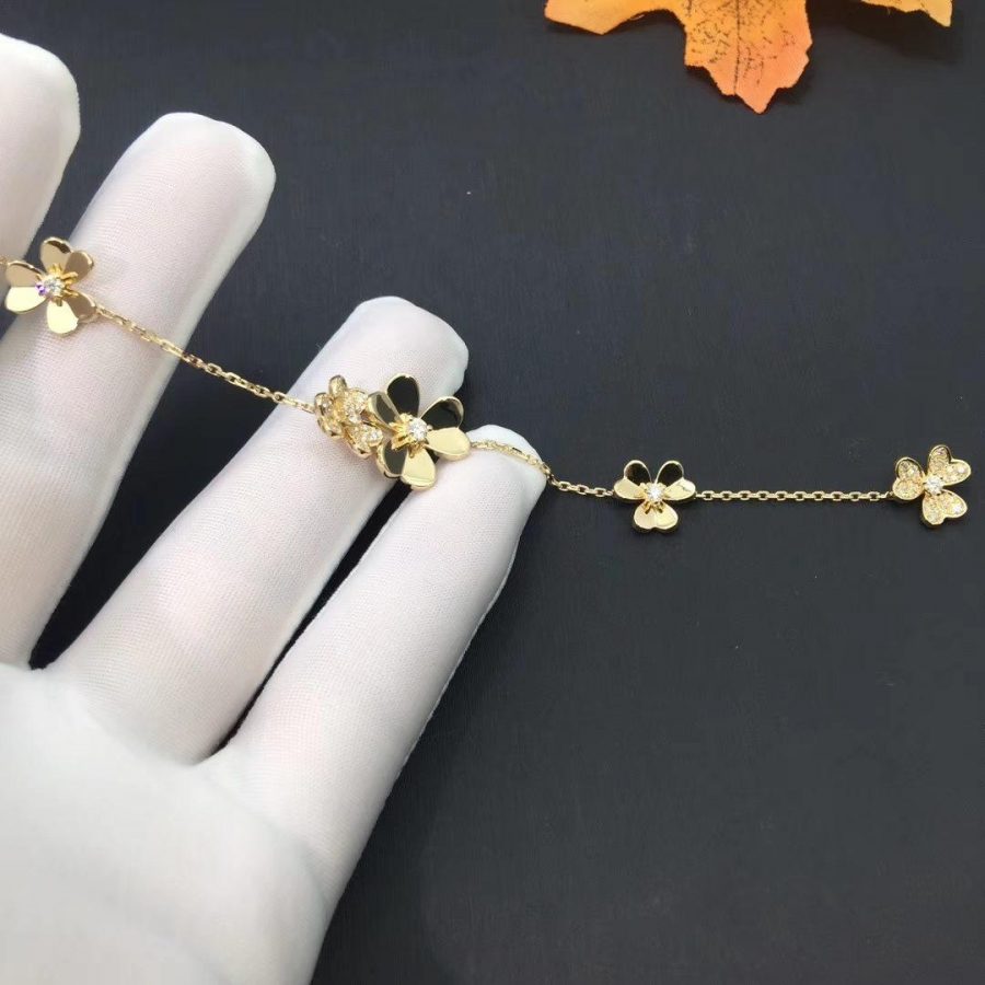 [⭐Aura]FRIVOLE GOLD 5 FLOWERS BRACELET