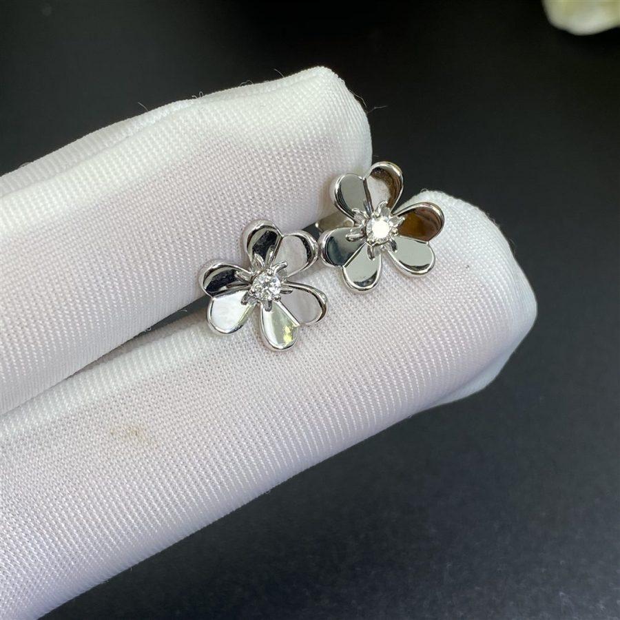 [⭐Aura]FRIVOLE MINI SILVER FLOWER EARRINGS