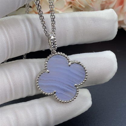[⭐Aura]CLOVER SILVER CHALCEDONY BIG CLOVER NECKLACE