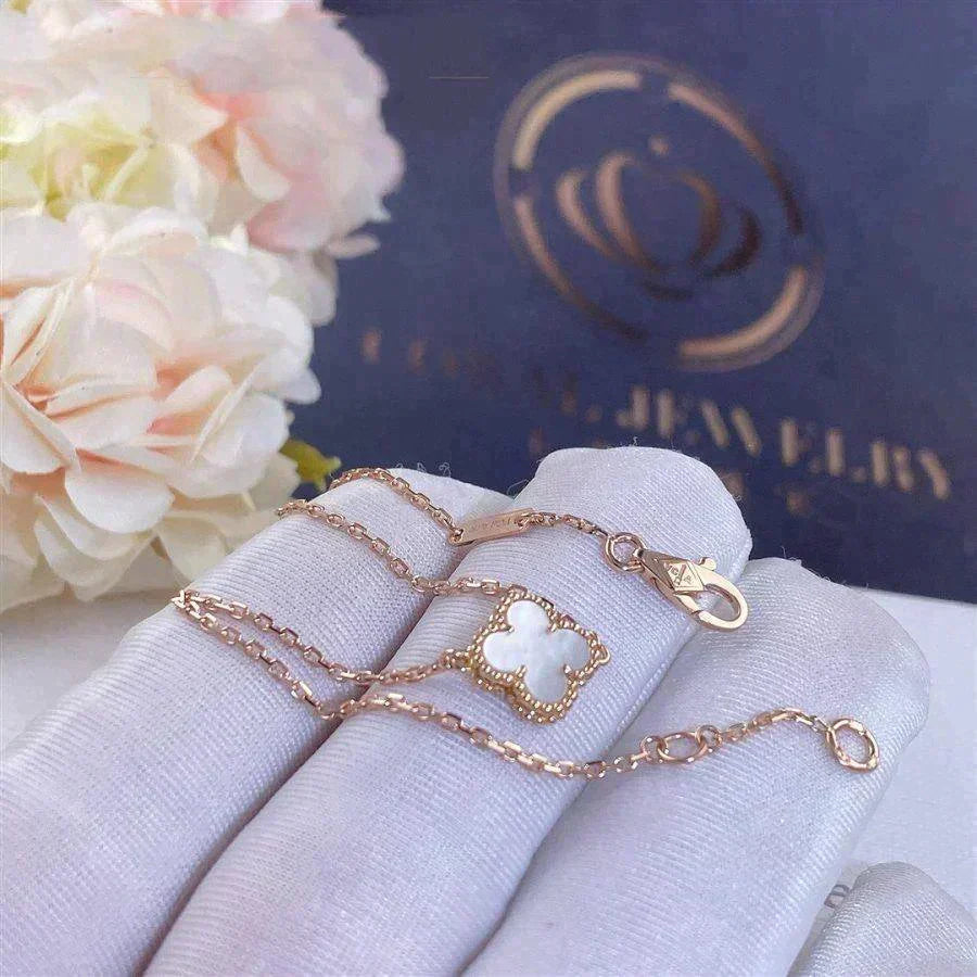 [⭐Aura]CLOVER WHITE MOP SINGLE FLOWER BRACELET