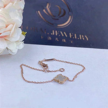 [⭐Aura]CLOVER WHITE MOP SINGLE FLOWER BRACELET