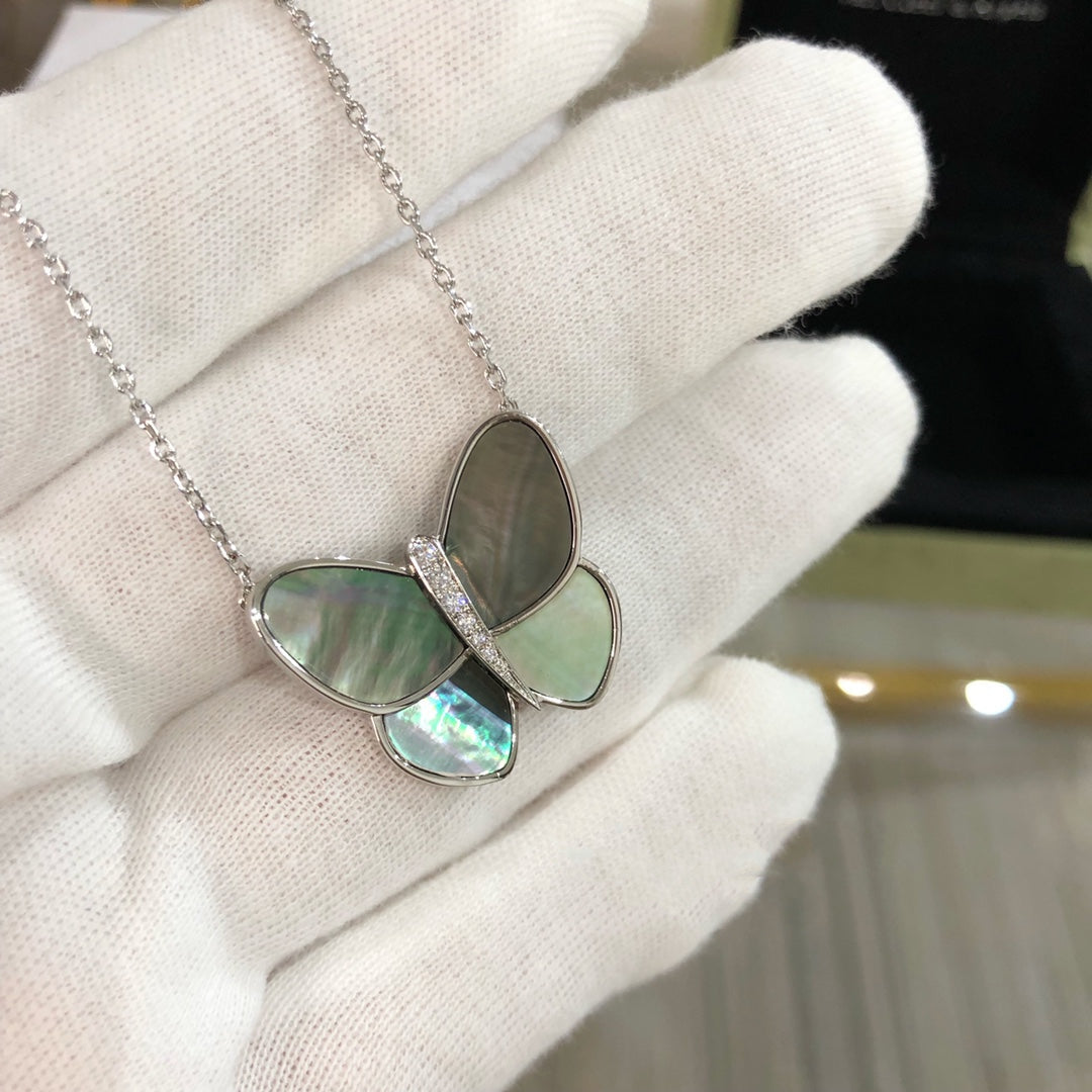 [⭐Aura]LARGE BUTTERFLY SILVER PENDANT DIAMOND NECKLACE