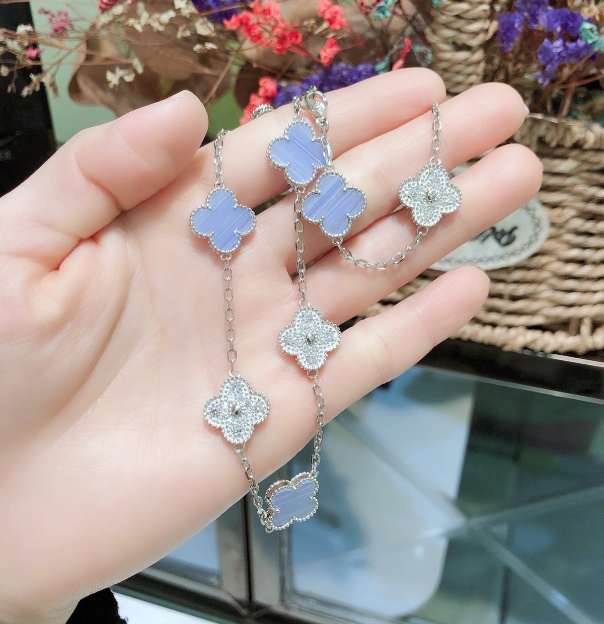 [⭐Aura]CLOVER 10 MOTIFS CHALCEDONY DIAMONDS SILVER NECKLACE