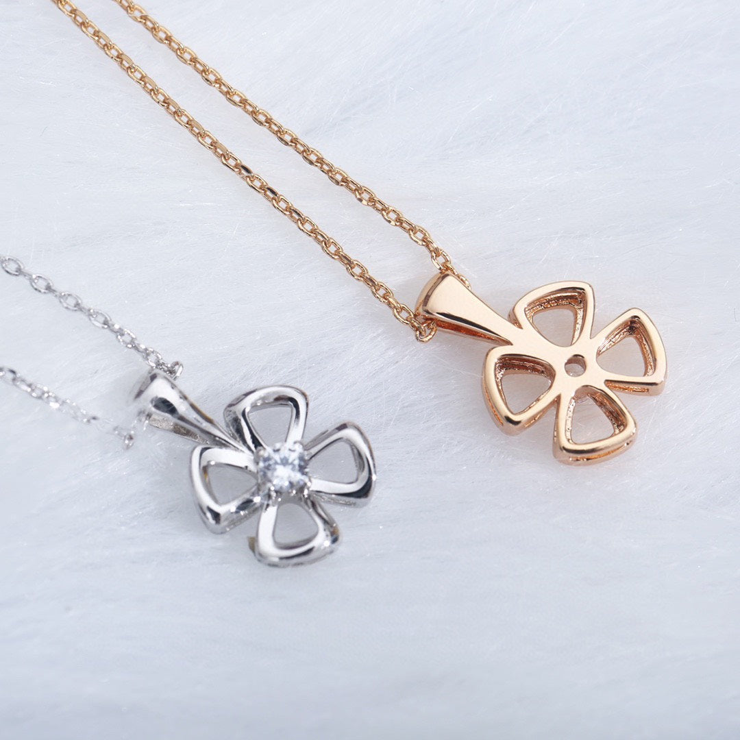[⭐Aura]FIOREVER NECKLACE DIAMOND CENTER
