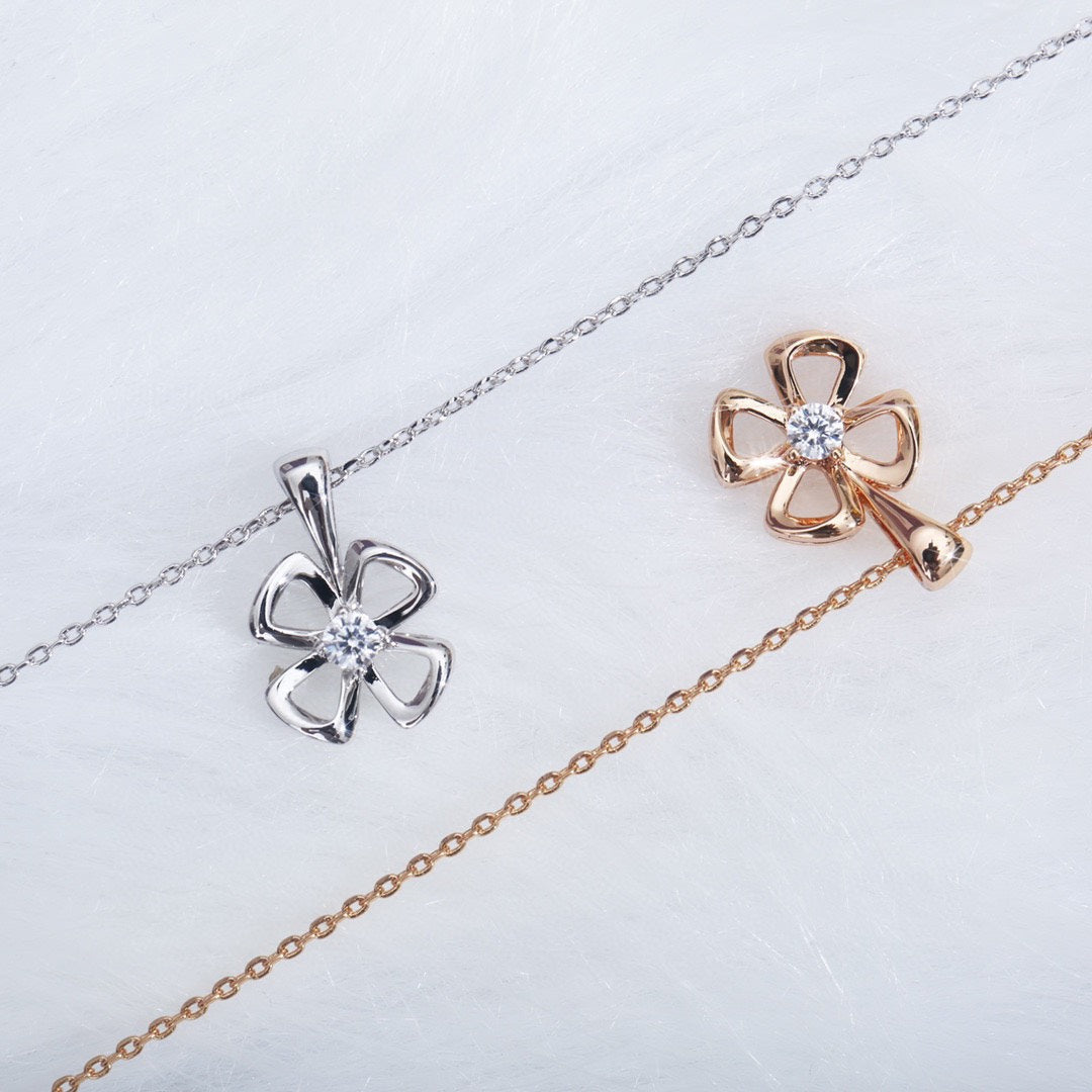 [⭐Aura]FIOREVER NECKLACE DIAMOND CENTER