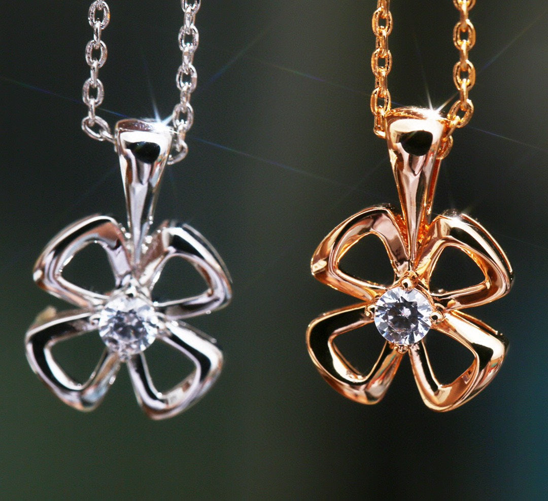 [⭐Aura]FIOREVER NECKLACE DIAMOND CENTER