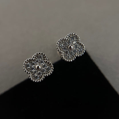 [⭐Aura]CLOVER MINI DIAMOND STUD EARRINGS