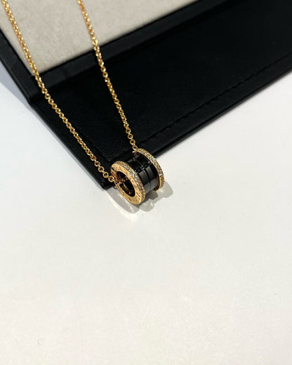 [⭐Aura]ZERO 1 BLACK CERAMIC DIAMOND PINK GOLD NECKLACE