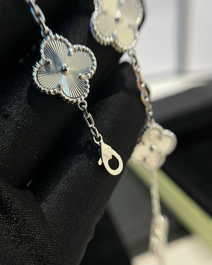 [⭐Aura] CLOVER 5 MOTIF LASER BRACELET COLLECTION